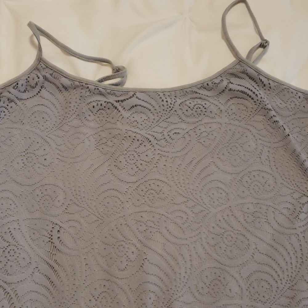 Lace overlay tank